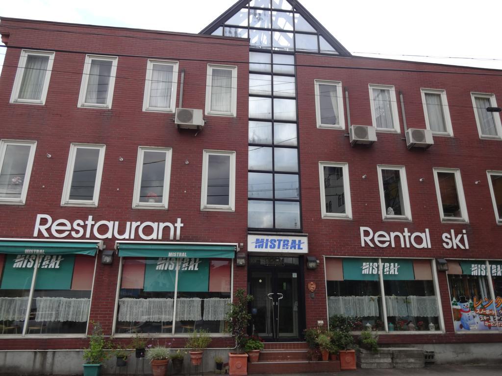 Mistral Hotel Minamiuonuma Exterior photo
